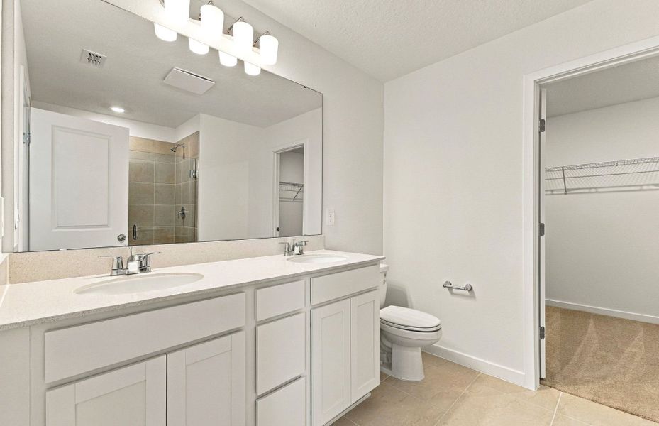 Furnished interior view inside a new home in Silverlake, Lake Alfred (Image 8).