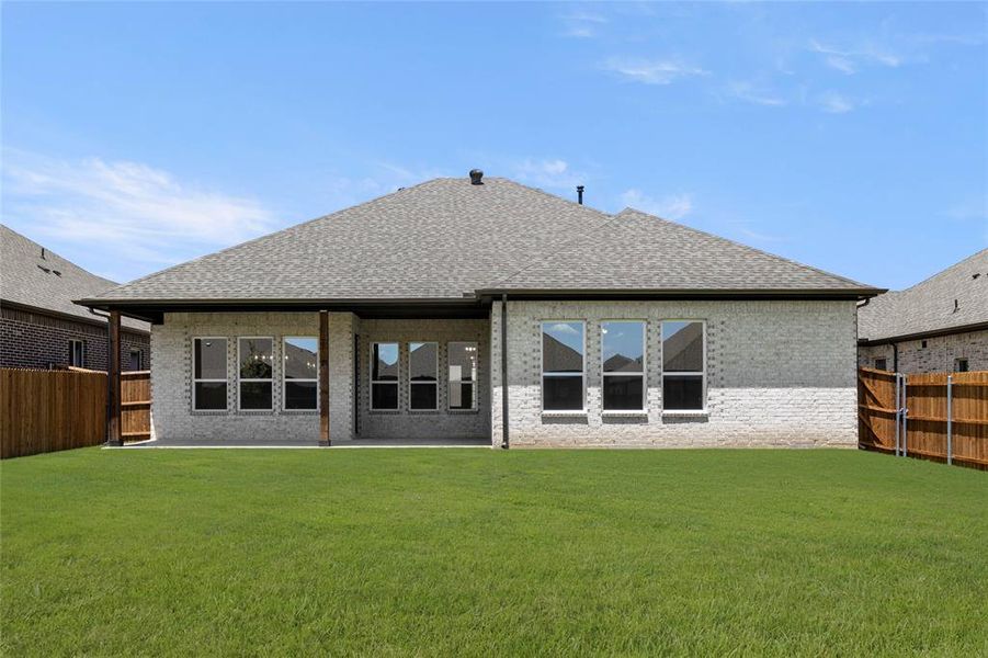 1017 Moss Grove-Back-1 1017 Moss Grove-Back-1