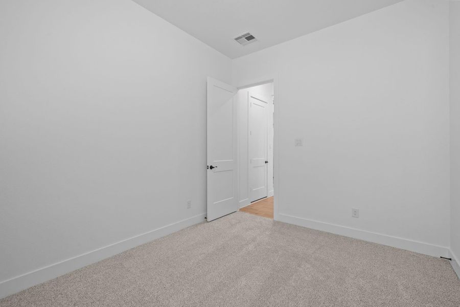 Spacious, unfurnished interior of a new home in Jubilee, Hockley (Image 26).