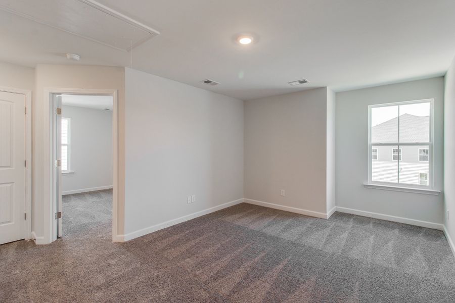 Spacious, unfurnished interior of a new home in Pebble Branch, Chapin (Image 29). Spacious, unfurnished interior of a new home in Pebble Branch, Chapin (Image 29).