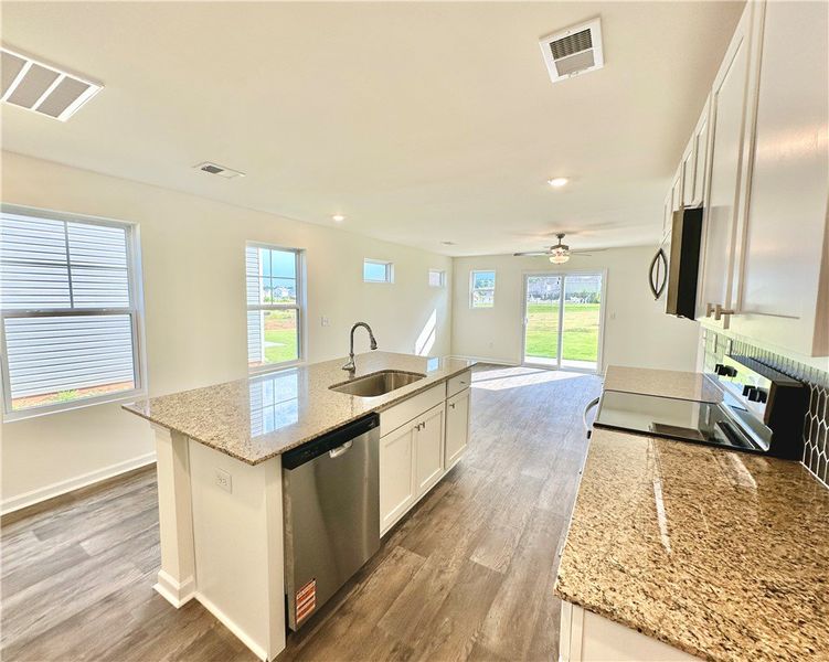 *Picture from a similar Belmont. Not this actual u