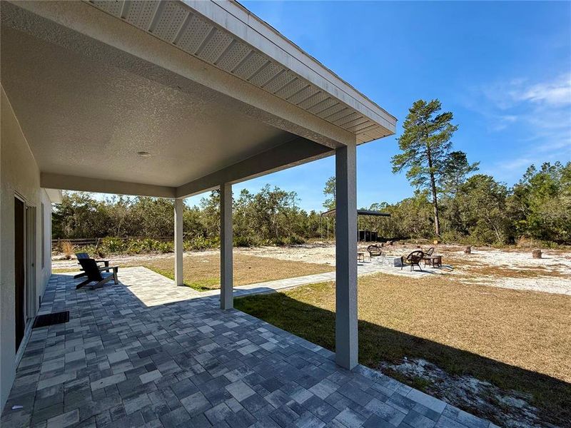 Exterior details and patio area of a home in , Eustis (Image 24).