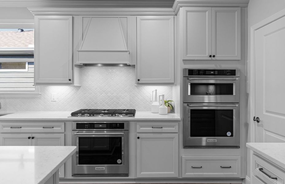 Gourmet Kitchen with Double Ovens Gourmet Kitchen with Double Ovens