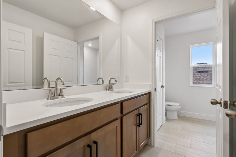 Furnished interior view inside a new home in Trinity Lakes, Groveland (Image 3).