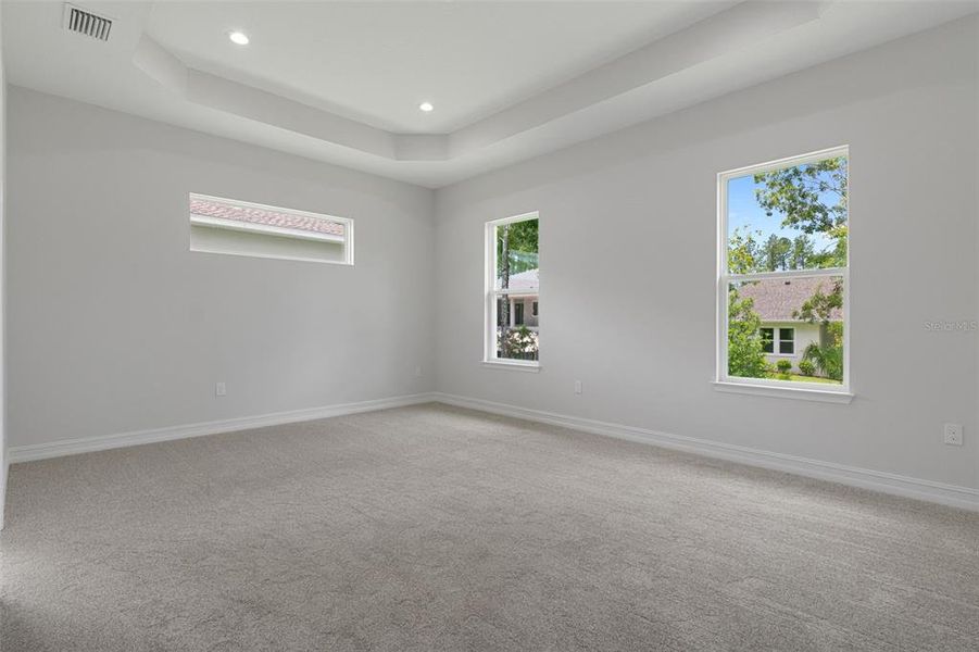 Spacious, unfurnished interior of a new home in Southern Hills Plantation, Brooksville (Image 52). Spacious, unfurnished interior of a new home in Southern Hills Plantation, Brooksville (Image 52).