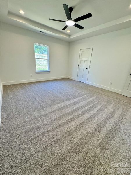 Spacious, unfurnished interior of a new home in , Landis (Image 11).