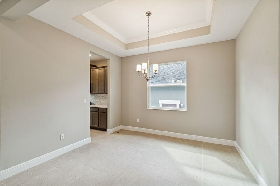 Spacious, unfurnished interior of a new home in Southern Hills Plantation, Brooksville (Image 54).