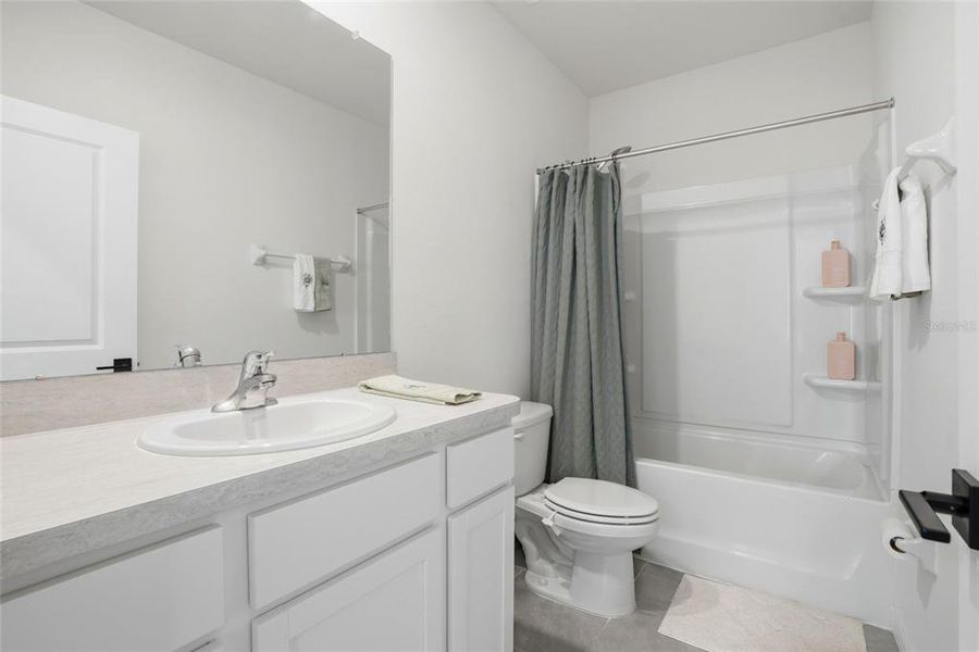 Furnished interior view inside a new home in , Wesley Chapel (Image 8).