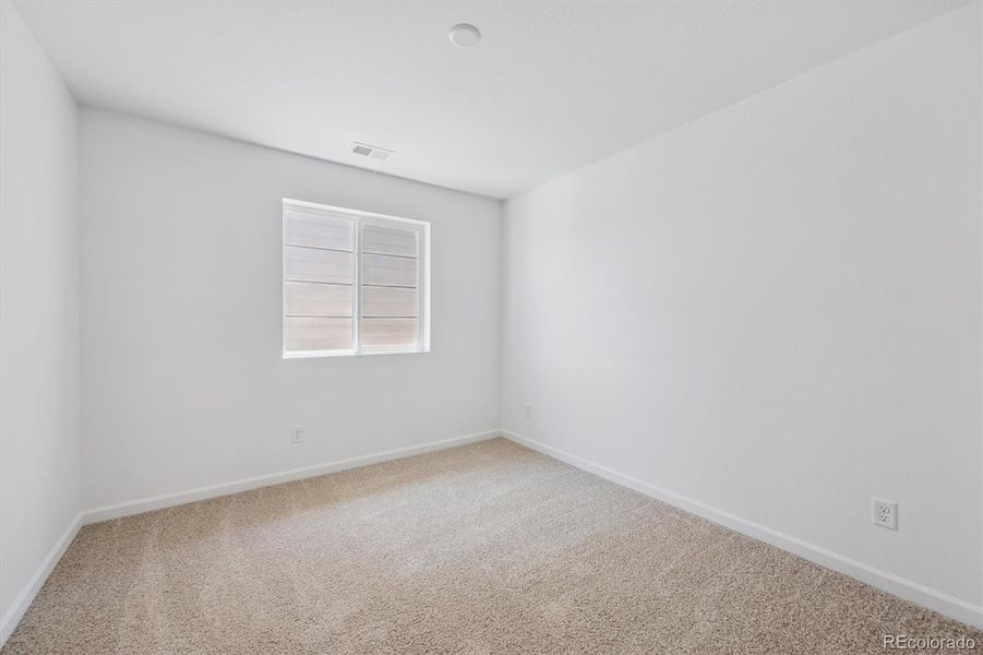 Spacious, unfurnished interior of a new home in Buckley Yard, Aurora (Image 22).