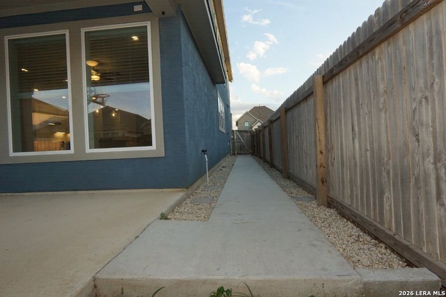 Exterior details and patio area of a home in Ladera - High Point 45', San Antonio (Image 22).