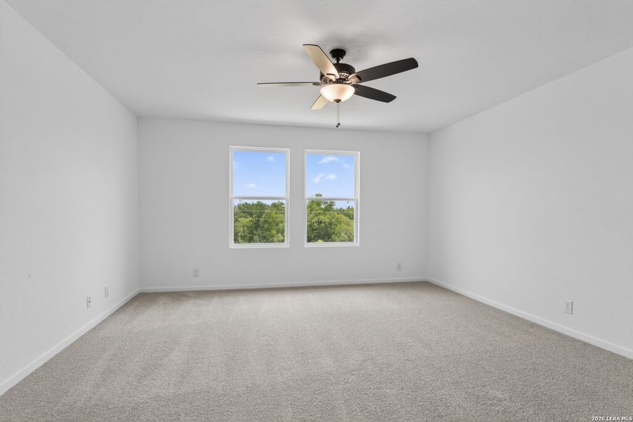 Spacious, unfurnished interior of a new home in Hennersby Hollow, San Antonio (Image 18). Spacious, unfurnished interior of a new home in Hennersby Hollow, San Antonio (Image 18).