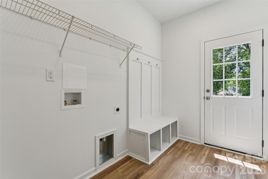 Spacious, unfurnished interior of a new home in , Salisbury (Image 9).