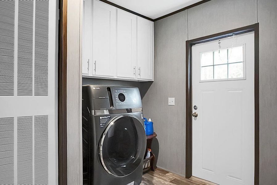 Furnished interior view inside a new home in , Bonneau (Image 17).