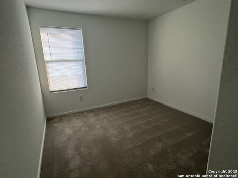 Spacious, unfurnished interior of a new home in , Seguin (Image 5).
