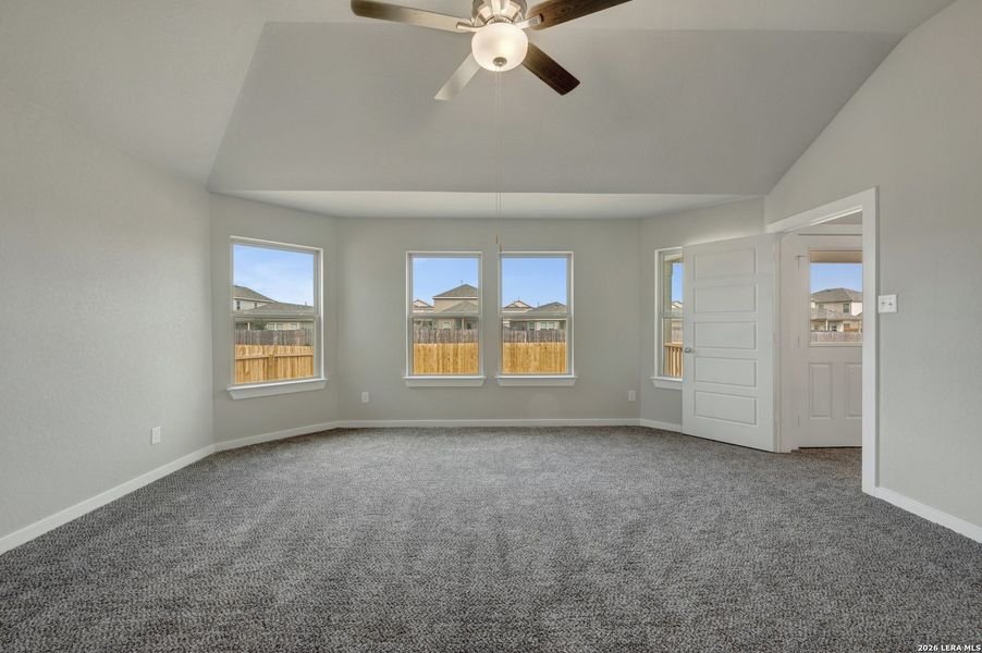 Spacious, unfurnished interior of a new home in Winding Brook, San Antonio (Image 45).