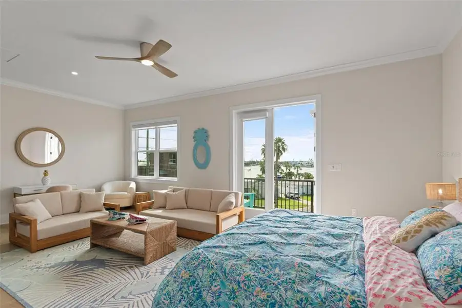 Furnished interior view inside a new home in , Madeira Beach (Image 11).