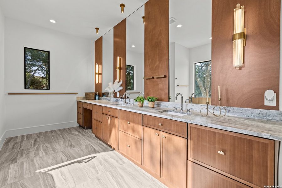Furnished interior view inside a new home in , Boerne (Image 14).