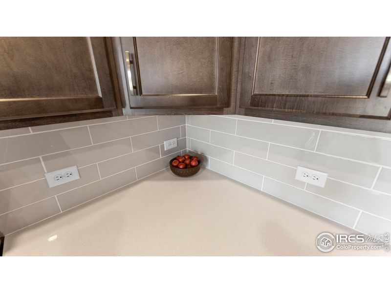 Kitchen - photos not of actual unit - finishes may vary Kitchen - photos not of actual unit - finishes may vary