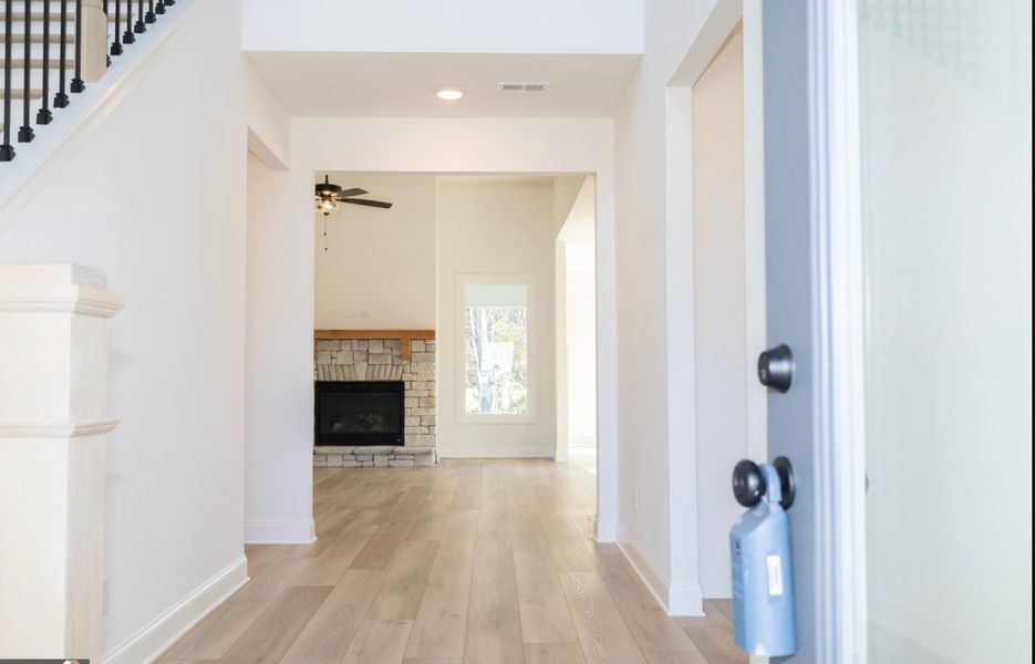 Spacious, unfurnished interior of a new home in Twelve Parks, Sharpsburg (Image 23).