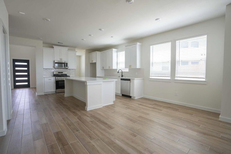 Family room /  kitchen