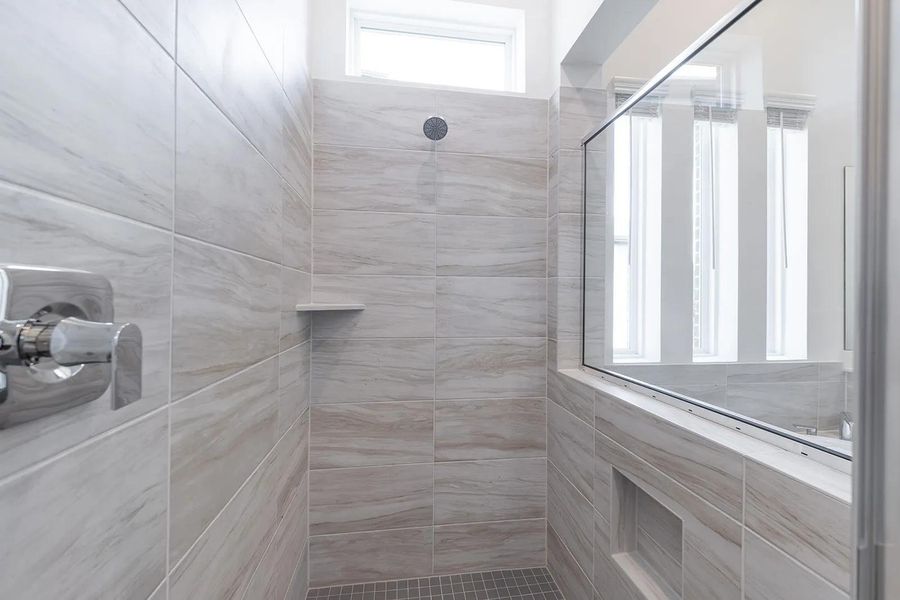 Close-up of interior finishes inside a home in The Colony - 50', Bastrop (Image 18).