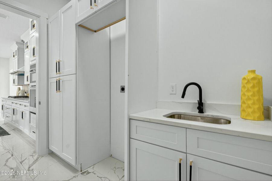 Close-up of interior finishes inside a home in , Jacksonville (Image 23).