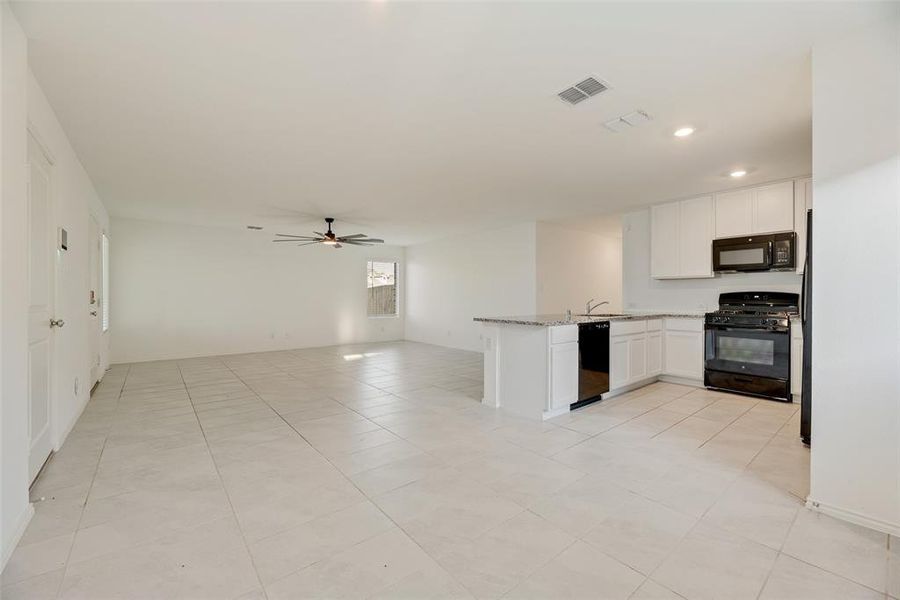 Spacious, unfurnished interior of a new home in , Forney (Image 16). Spacious, unfurnished interior of a new home in , Forney (Image 16).