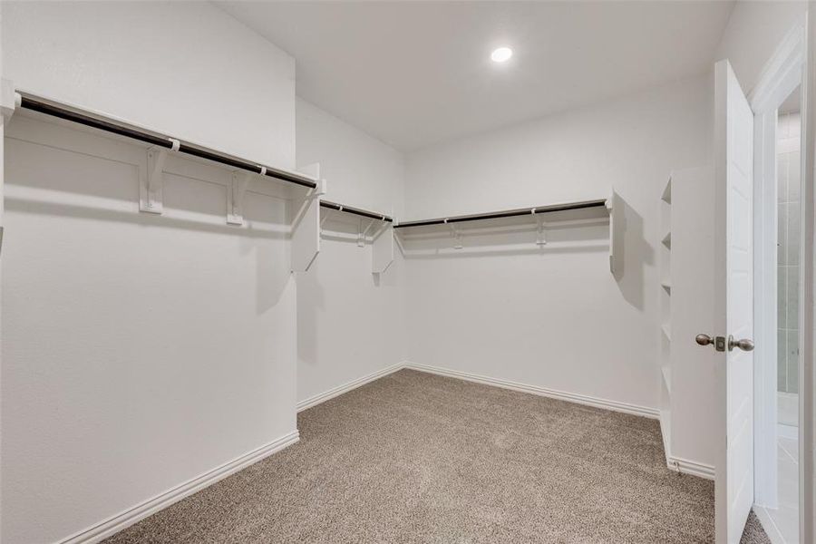 Spacious, unfurnished interior of a new home in Villages of Hurricane Creek, Anna (Image 29). Spacious, unfurnished interior of a new home in Villages of Hurricane Creek, Anna (Image 29).