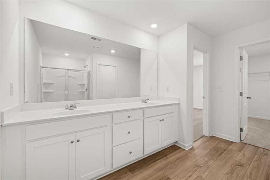 Furnished interior view inside a new home in , Bethlehem (Image 7).