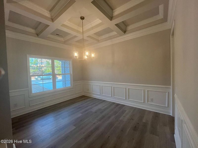 Spacious, unfurnished interior of a new home in Palmetto Creek, Bolivia (Image 16).