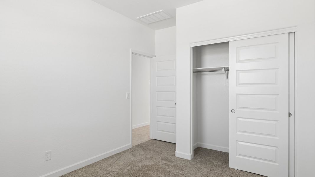 Spacious, unfurnished interior of a new home in Quail Ranch, San Tan Valley (Image 13). Spacious, unfurnished interior of a new home in Quail Ranch, San Tan Valley (Image 13).