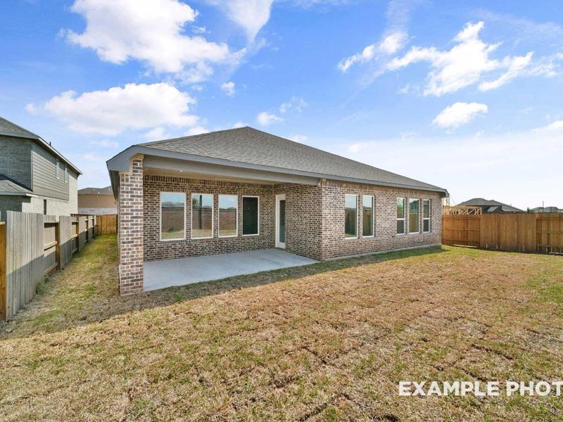 Exterior details and patio area of a home in Lago Mar, Texas City (Image 3). Exterior details and patio area of a home in Lago Mar, Texas City (Image 3).