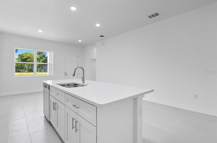 Furnished interior view inside a new home in , Dunnellon (Image 7).