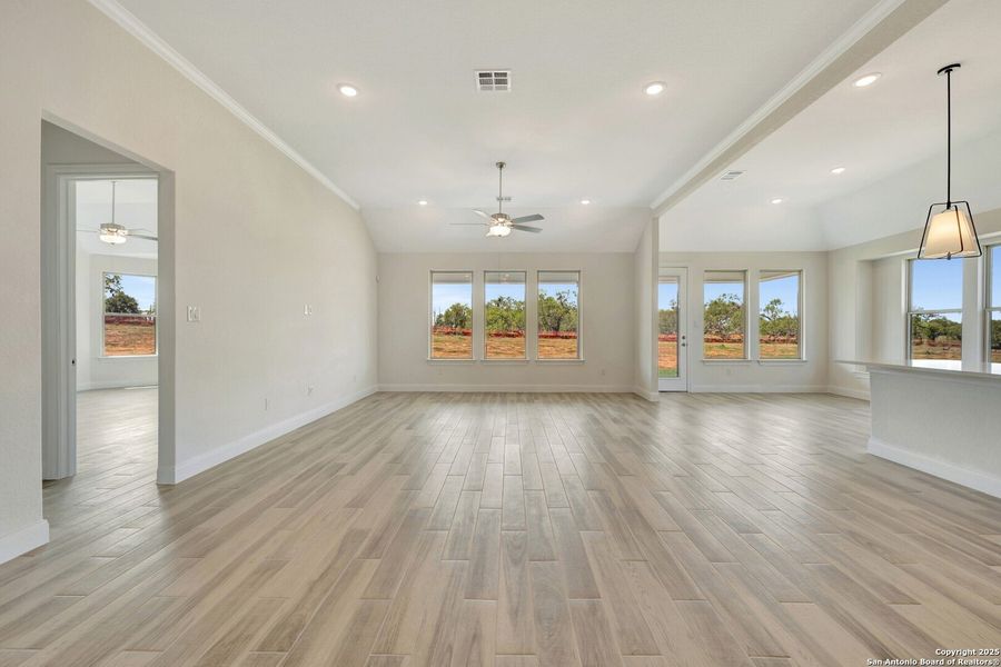 Spacious, unfurnished interior of a new home in Preserve at Annabelle Ranch, San Antonio (Image 18).