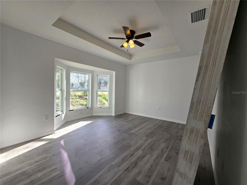 Spacious, unfurnished interior of a new home in , Ocala (Image 12).