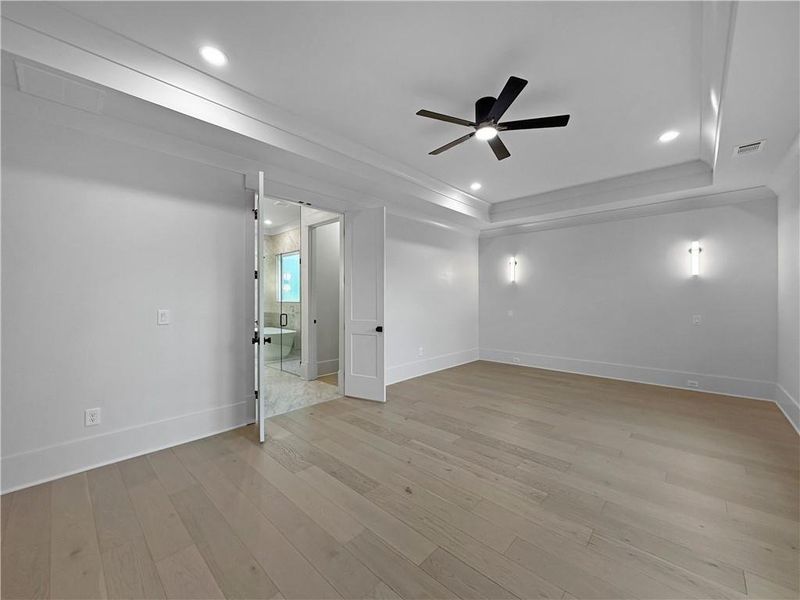 Spacious, unfurnished interior of a new home in , Jefferson (Image 65).