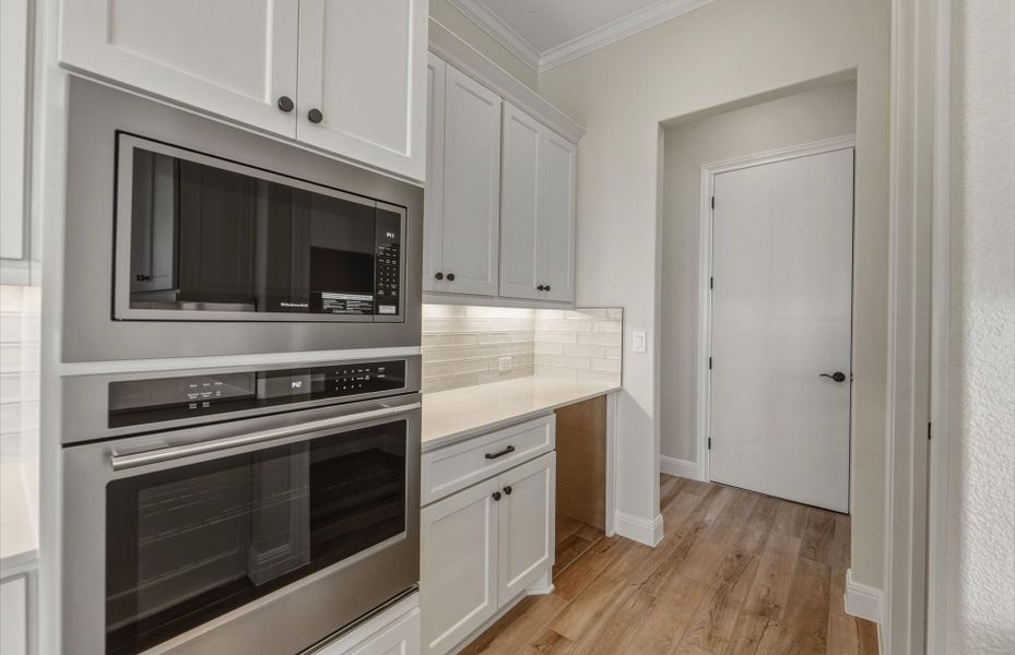 Furnished interior view inside a new home in Sun City Texas, Georgetown (Image 12).