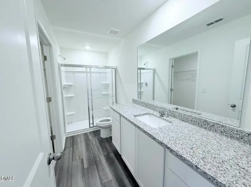 Endeavor Primary Bathroom