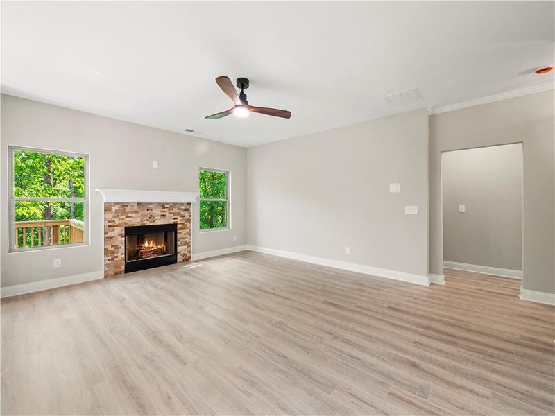 Spacious, unfurnished interior of a new home in , Dawsonville (Image 12).