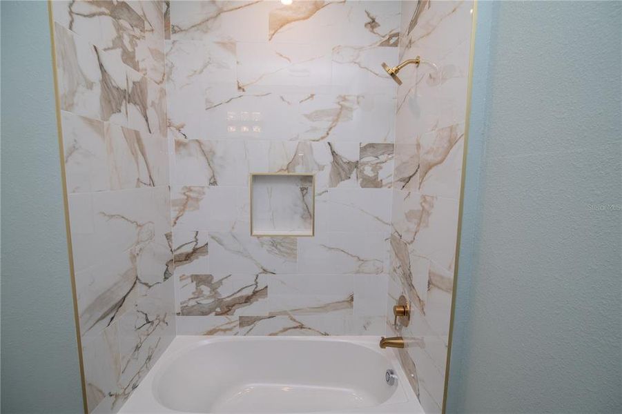 Close-up of interior finishes inside a home in , Lake Wales (Image 26).