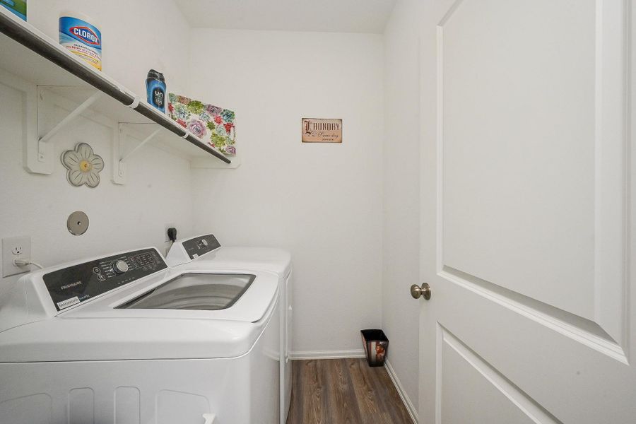 Compact yet highly functional laundry room. Compact yet highly functional laundry room.