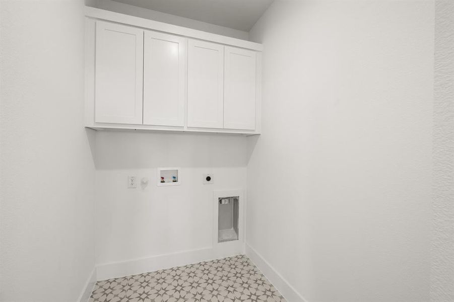 1228 Dolly High Res- Utility-1