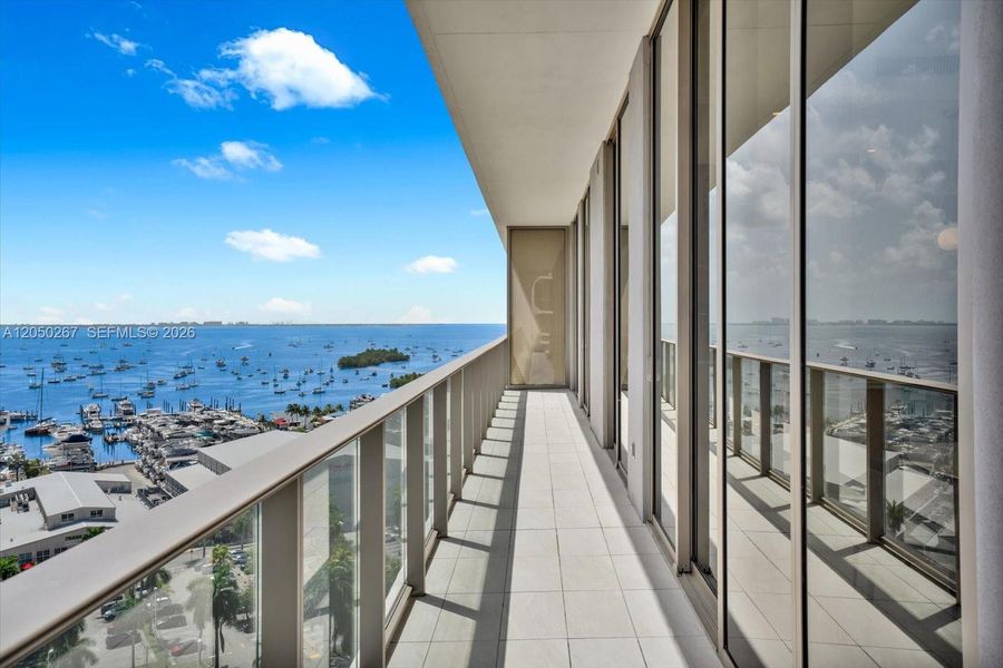Condo located in Miami, FL showcasing its design and architecture (Image 2). Condo located in Miami, FL showcasing its design and architecture (Image 2).