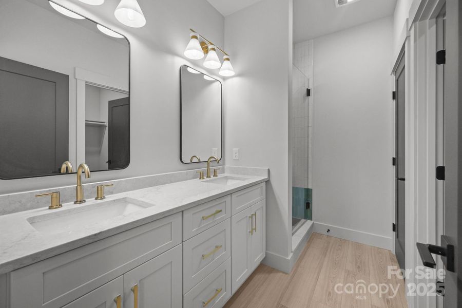 Furnished interior view inside a new home in , Richfield (Image 6).