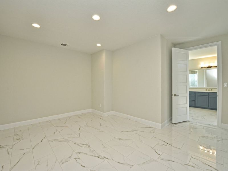 Representative unfurnished interior of a home built from the Catalina by Giddens Homes in Clearwater Ranch, Liberty Hill (Image 142).