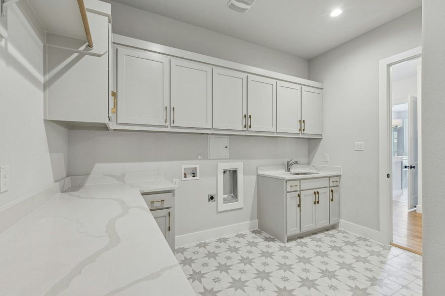 Representative furnished interior of a home built from the Custom 3640 by Kindred Homes in The Vines, Haslet (Image 15). Representative furnished interior of a home built from the Custom 3640 by Kindred Homes in The Vines, Haslet (Image 15).