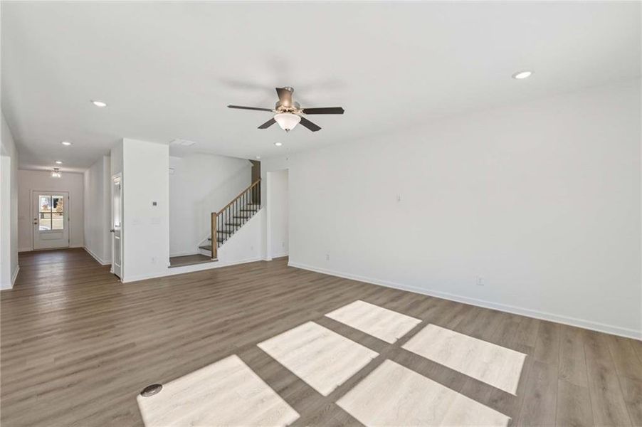 Spacious, unfurnished interior of a new home in Eastlyn Crossing, Flowery Branch (Image 13).