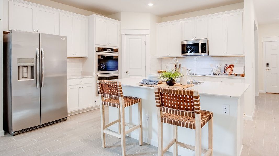 2257 Sierra II Kitchen 2of3 7 30 25