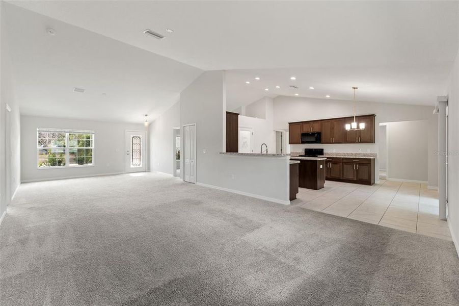 Spacious, unfurnished interior of a new home in , Spring Hill (Image 23).