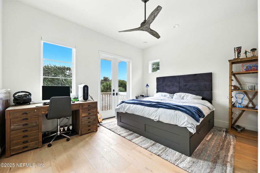 Furnished interior view inside a new home in , Ponte Vedra Beach (Image 12).